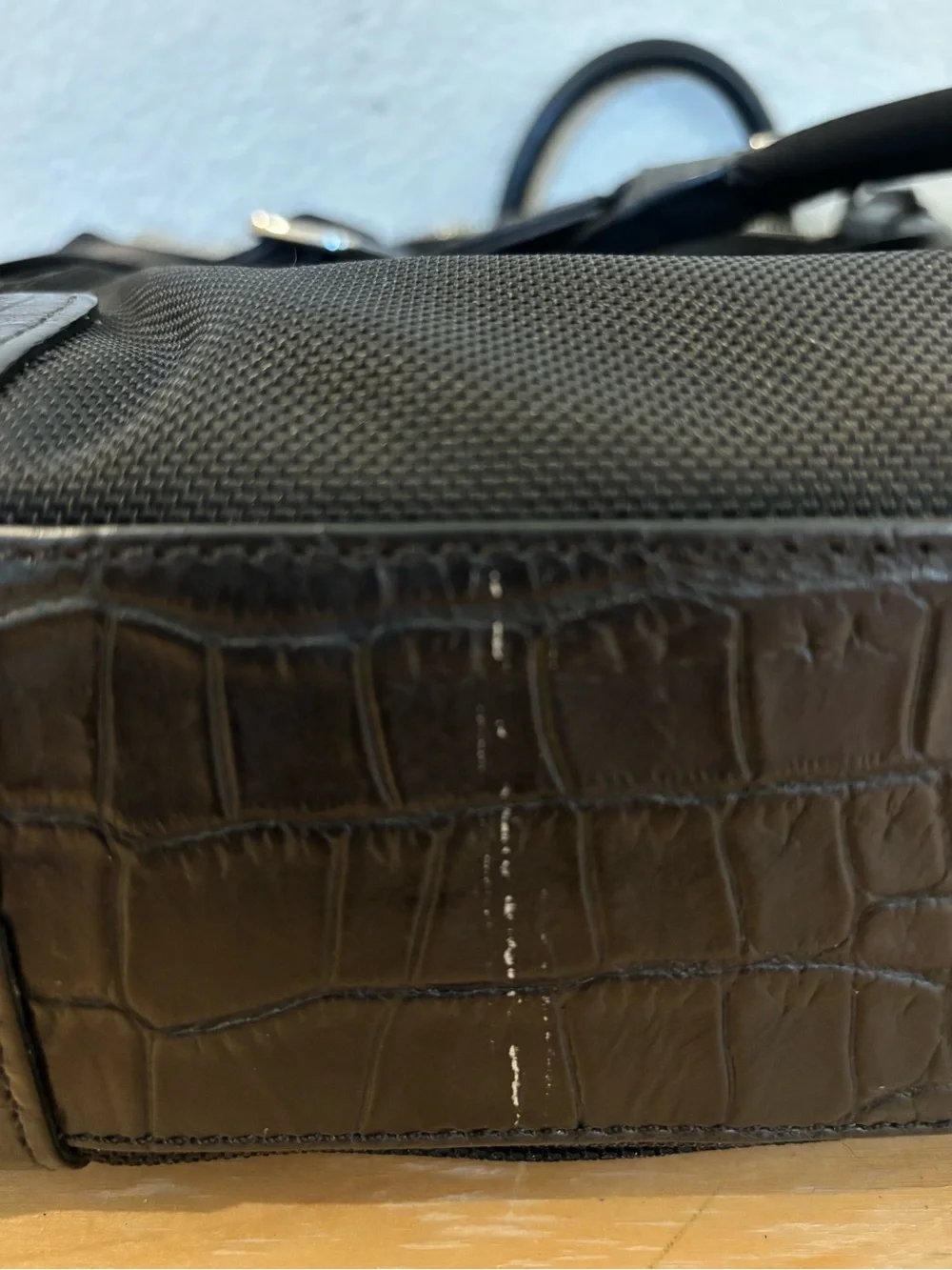 Tumi Laptop Bag with Shoulder Strap and Handles